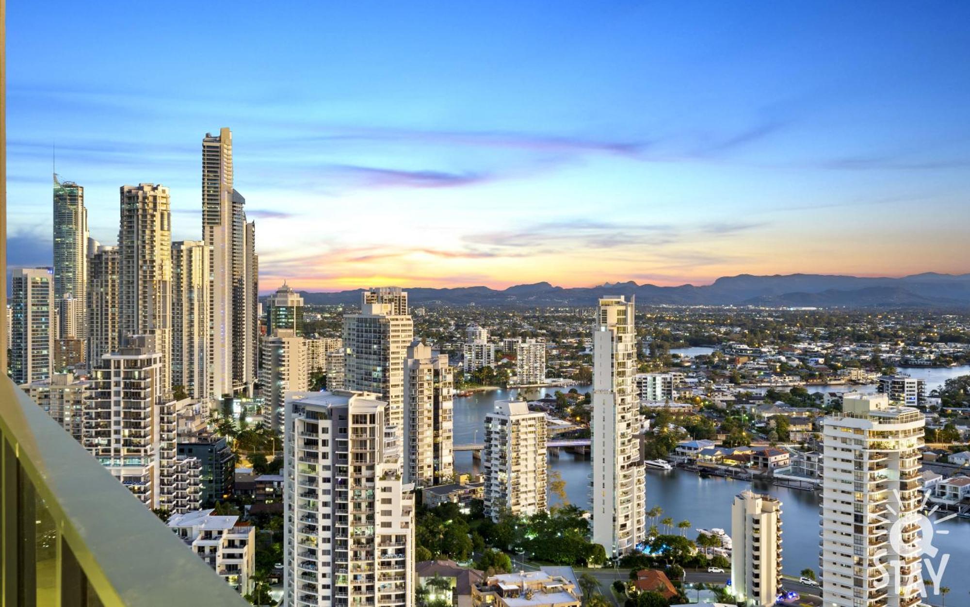 Ruby Apartments - Qstay โกลด์โคสต์ ภายนอก รูปภาพ