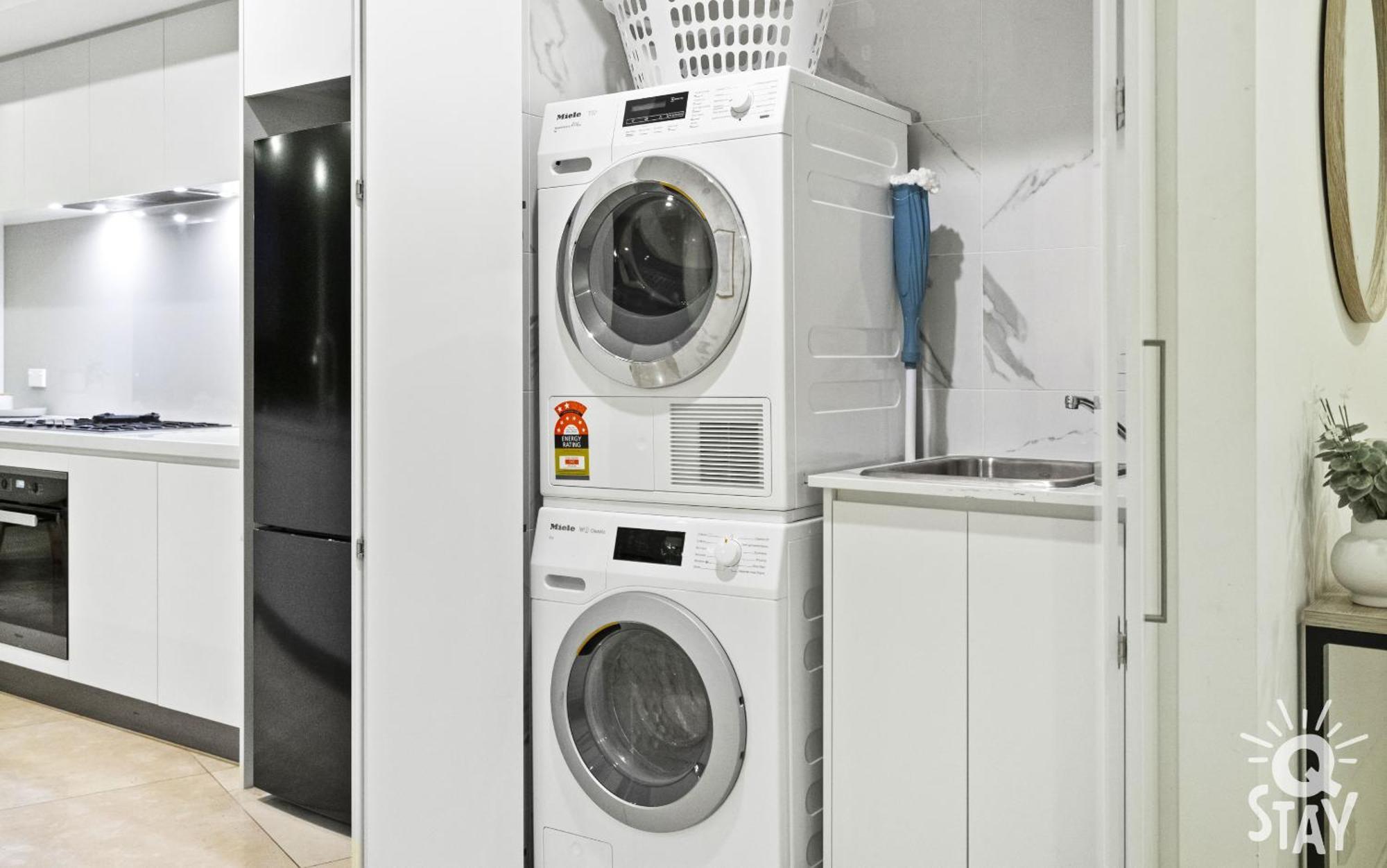 Ruby Apartments - Qstay โกลด์โคสต์ ภายนอก รูปภาพ