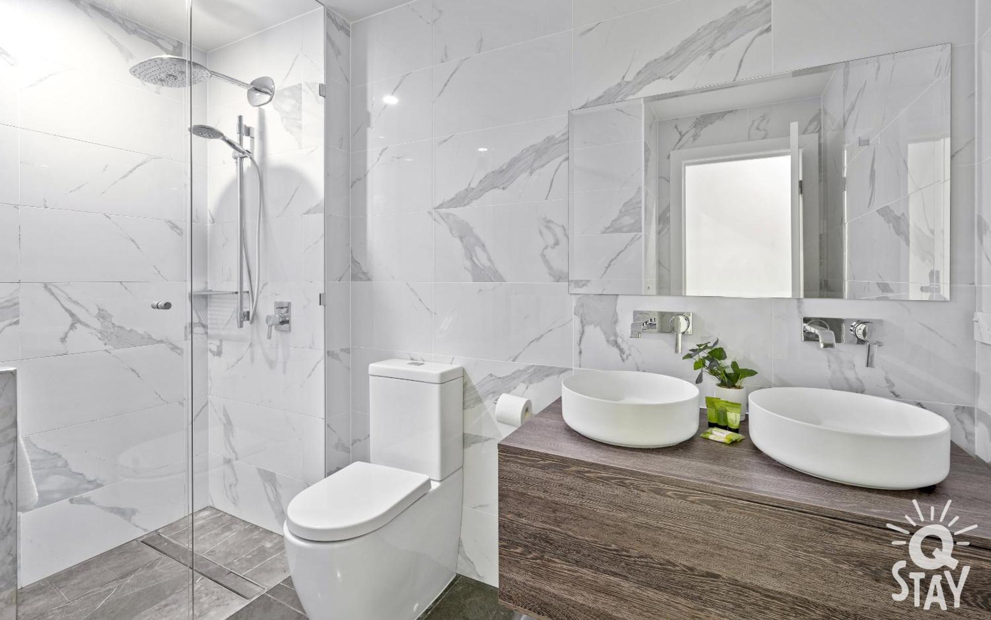 Ruby Apartments - Qstay โกลด์โคสต์ ภายนอก รูปภาพ